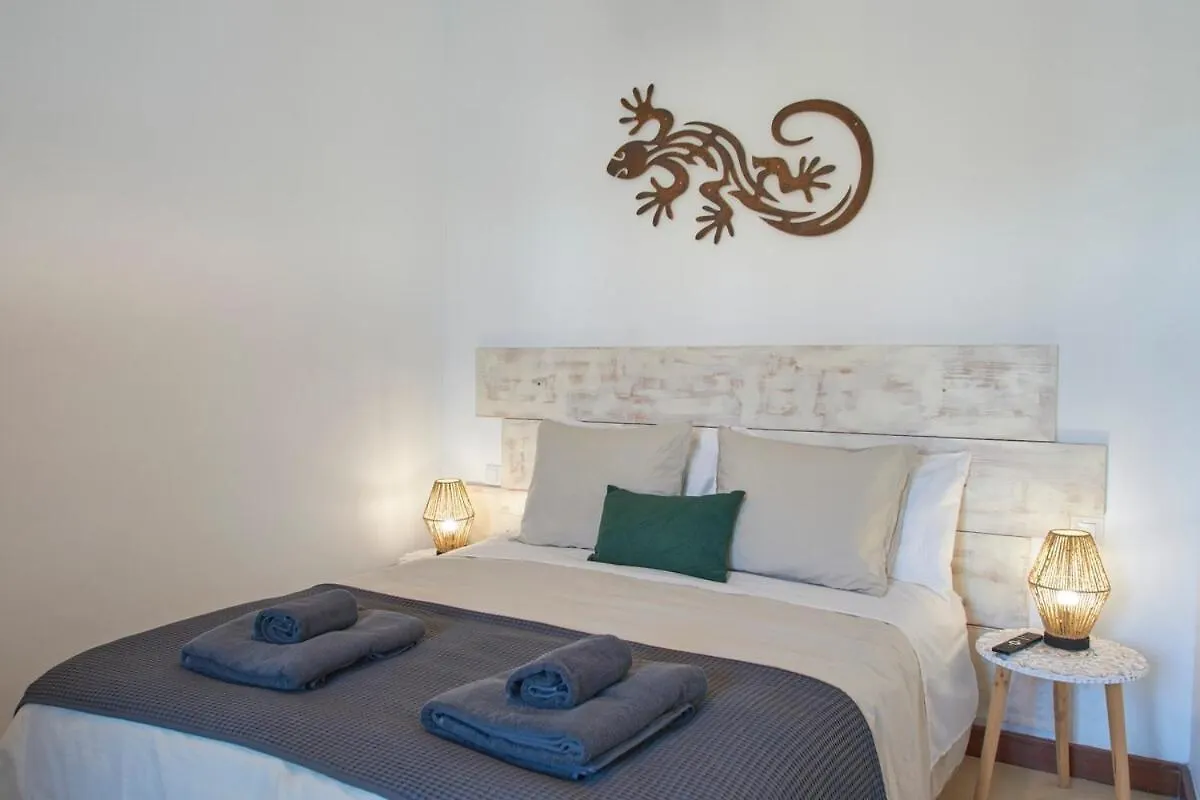 Calero Surfin Shared Pool, 10 Min To Harbour Apartment Puerto Calero