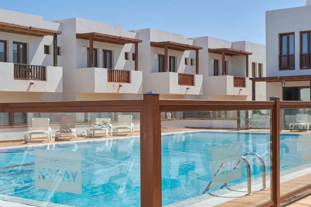 Calero Surfin Shared Pool, 10 Min To Harbour Apartment Puerto Calero