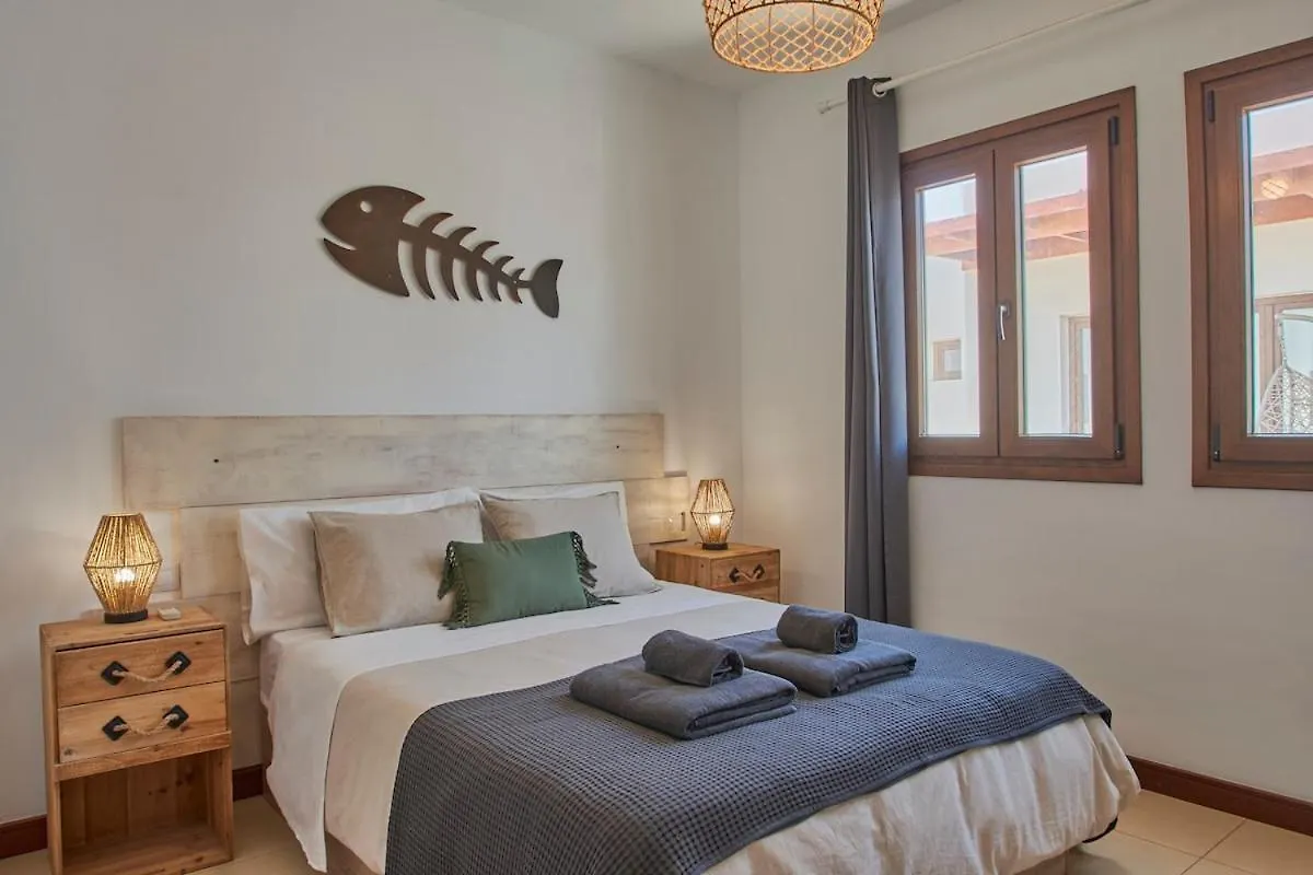 Calero Surfin Shared Pool, 10 Min To Harbour Apartment Puerto Calero Spain
